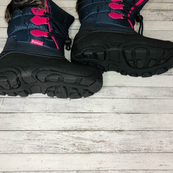 Girls snow boots size 34 - Picture 3 of 3